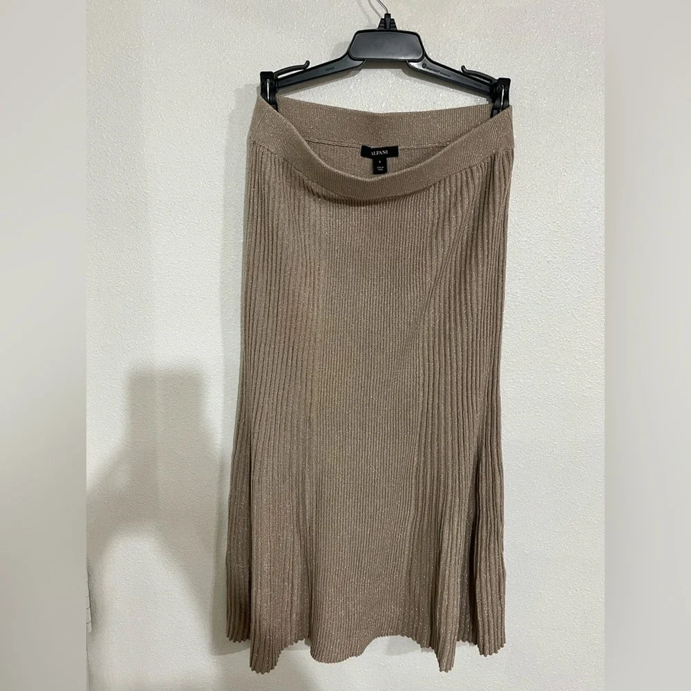 Alfani knit A line midi skirt gold shimmer s S NWOT